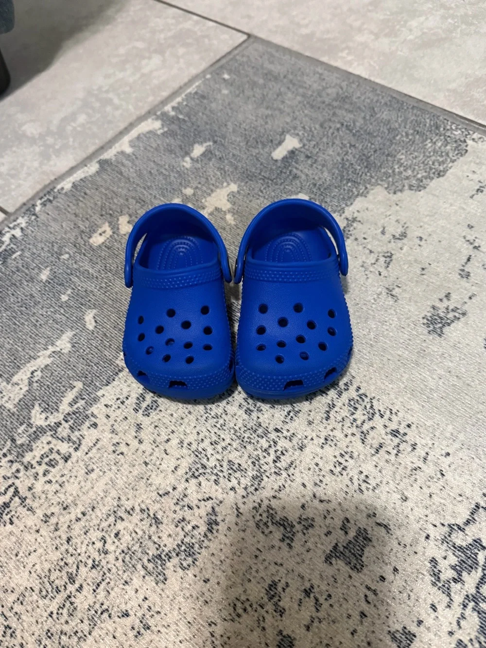 CROCS Kids Classic Clog in Bright Blue